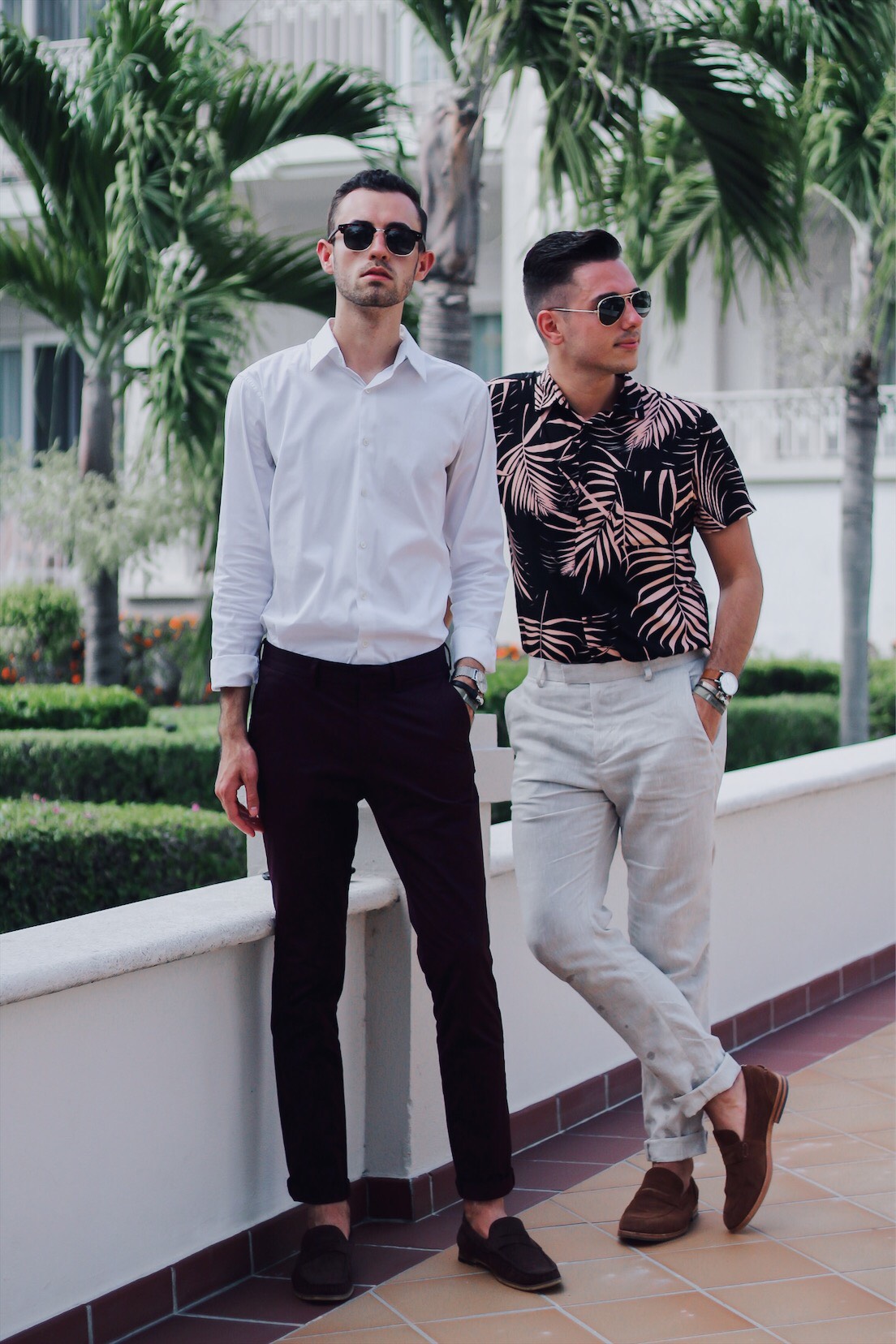 WHAT TO WEAR TO A BEACH WEDDING - Alex & Mike